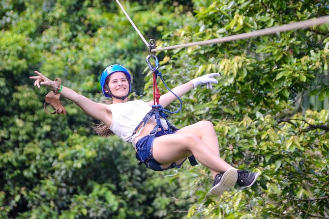Arenal 12 Zipline Cables Experience With La Fortuna Waterfall - Clothing Recommendations