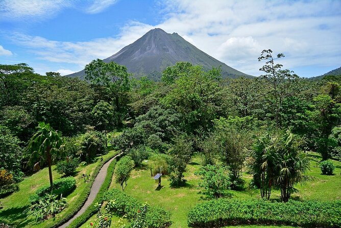 Arenal Observatory Trails Admission Ticket - Key Points