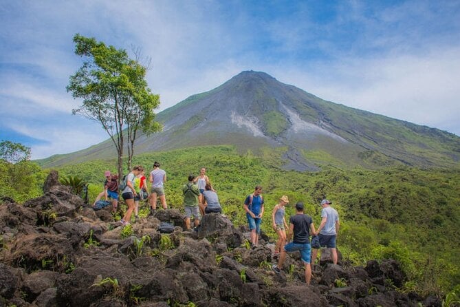 Arenal Volcano Hike Tour - Relaxing at Montana De Fuego