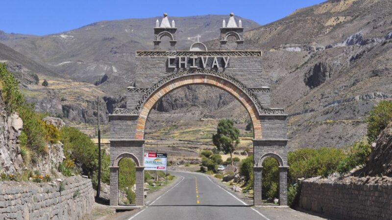Arequipa: 2-Day Colca Canyon Tour - Day 1: Arequipa to Chivay