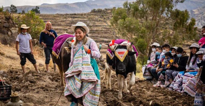 Arequipa: 3-Day Colca Canyon and Sillar Quarries Tour - Achoma Community Engagement