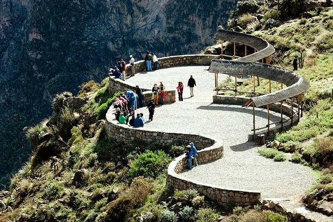 Arequipa and Colca: Wonderful Experience 4 Days and 3 Nights - Discovering Colca Canyon Wonders
