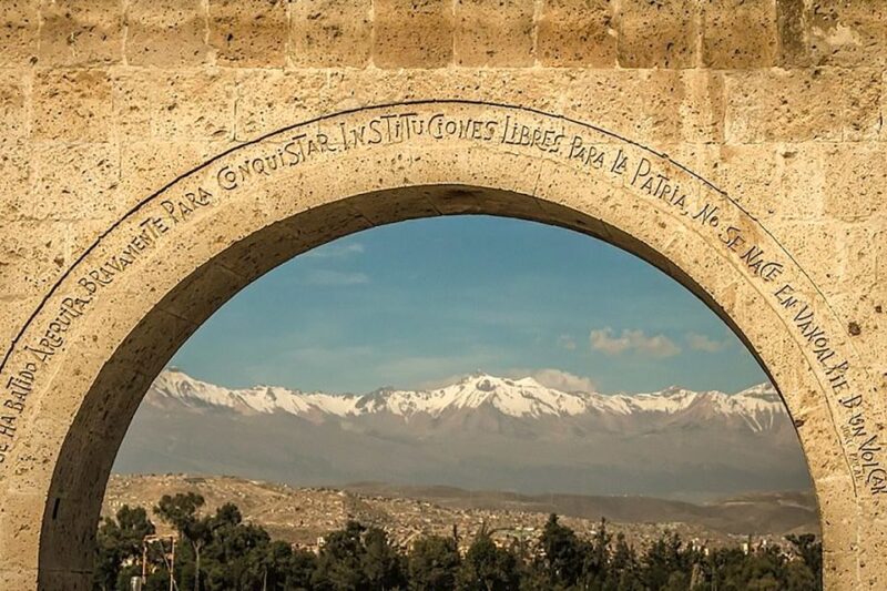 Arequipa: City Tour and Santa Catalina Monastery - Activity Highlights