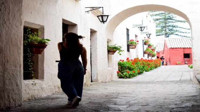 Arequipa: Walking Tour and Santa Catalina Monastery - Whats Included in the Tour