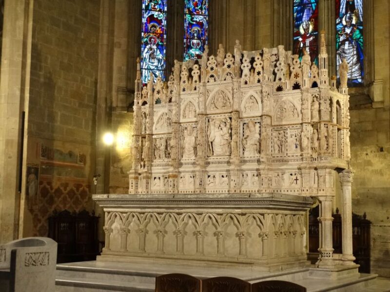 Arezzo: Guided Walking Tour With Piazza Grande - Optional Visit to Basilica De San Francisco