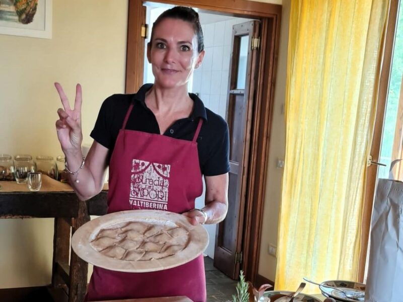 Arezzo: Pasta and Tiramisu Cooking Class Organic Tuscan Farm - Key Points