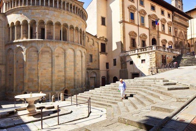 Arezzo Private Walking Tour - Included Features