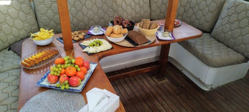 Arguineguin: Catamaran Excursion With Lunch and Drinks - Captivating Coastal Journey