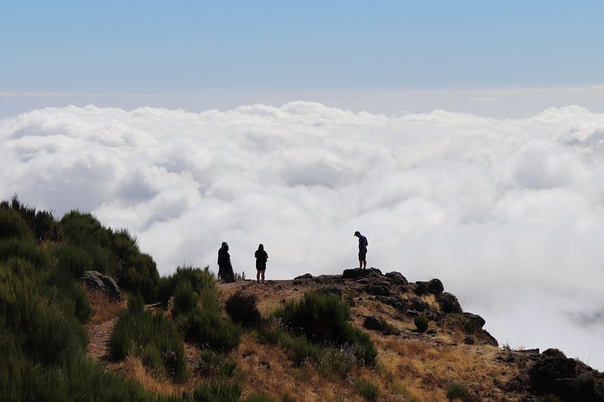 Arieiro Peak, Santo Da Serra and Cristo Rei 4x4 Experience - Pico Do Arieiro