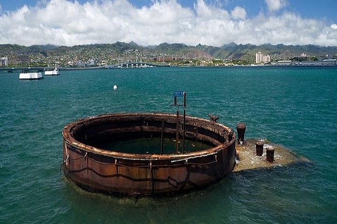 Arizona Memorial Pearl Harbor & Honolulu Tour From the Big Island - Meals and Expenses