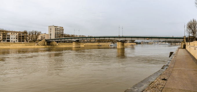 Arles Vincent Van Gogh Walking Tour With an APP - Exploring Arles Rich History