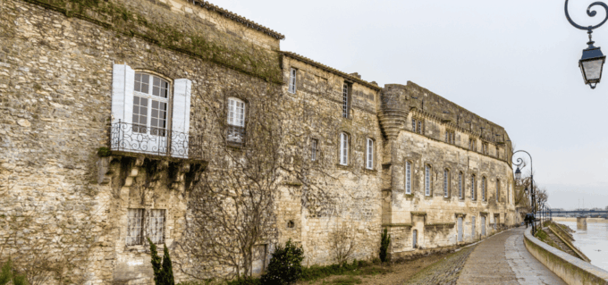 Arles Vincent Van Gogh Walking Tour With an APP - Accessing the Self-Guided Tour