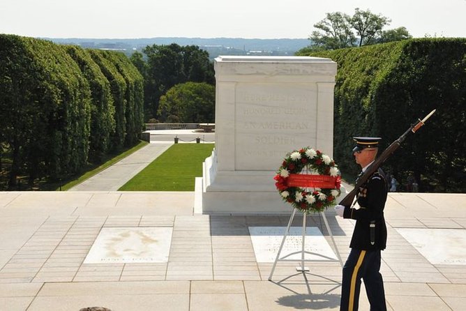 Arlington Cemetery Guided Morning Walking Tour - Visiting the Tomb of the Unknown Soldier