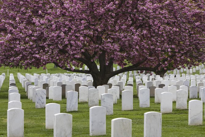 Arlington National Cemetery Hop-On Hop-Off Tour With Guide - Notable Graves and Memorials