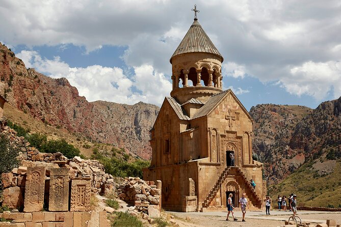 Armenia: On Tubalkains Tracks - Cultural Immersion With Local Experts