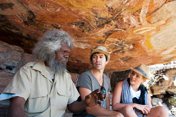 Arnhem Land Yingana Injalak Hill Full Day Tour From Darwin - Traveler Experiences and Feedback