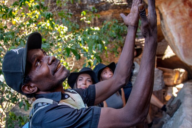 Arnhem Land Yingana Injalak Hill Full Day Tour From Jabiru - Booking and Cancellation Policy
