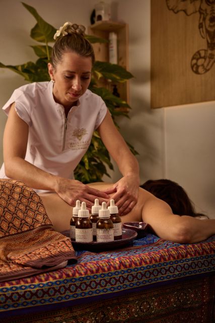 Aromatic Oil Massage - Timeless Thai Massage Practice