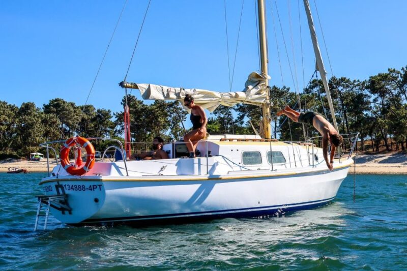 Arrábida Mountains: Sailing Tour - Experience Highlights