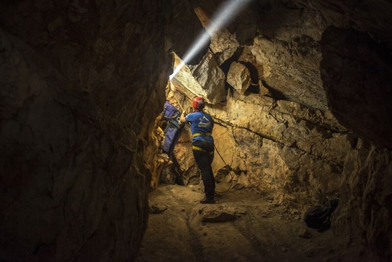 Arrábida Natural Park: Caving With an Instructor - Participant Eligibility