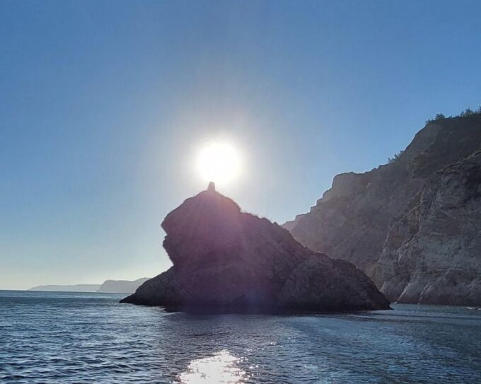 Arrábida Natural Park: Sunset Boat Trip With Regional Drink. - Regional Drink and Sunset