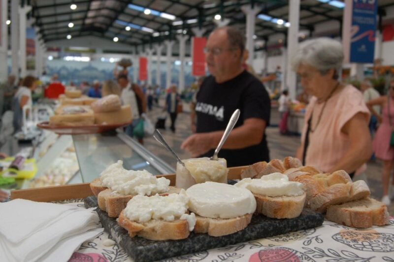 Arrábida: Private Wine Tour With Wine & Cheese Tasting - Arrábida Natural Park