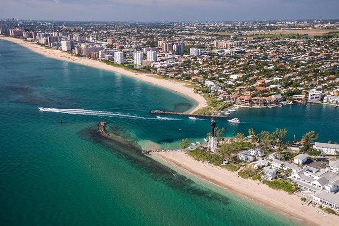 Arrival Private Transfer: Airport FLL to Hollywood Beach in Luxury SUV - Driver Qualifications