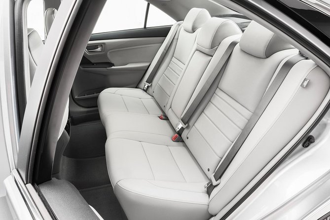 Arrival Private Transfer: Auckland Airport AKL to Auckland City by Sedan Car - Operational Details