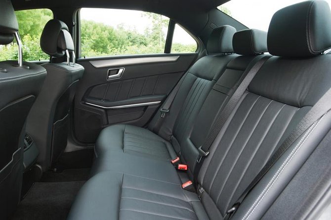 Arrival Private Transfer by Business Car From MAD Airport to MADrid - Quick Points