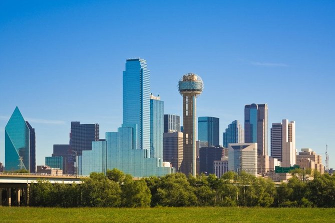 Arrival Private Transfer: Dallas Airport DFW to Dallas in Luxury SUV - Complimentary Amenities Provided