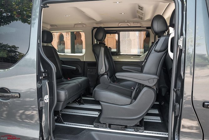 Arrival Private Transfer From Riga Airport RIX to Riga City by Minivan - Pricing and Cancellation