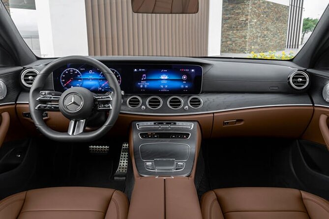 Arrival Transfer From Berlin Train Station to Berlin by Sedan - Pickup and Drop-off Details