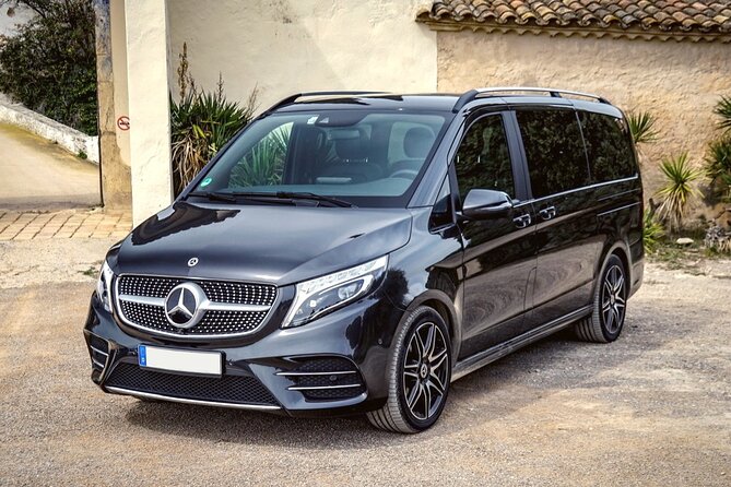 Arrival Transfer: Lisbon Airport LIS to Lisbon in Luxury Van - Key Points