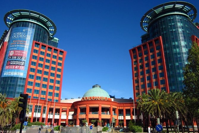 Arrival Transfer: Lisbon Airport LIS to Lisbon in Luxury Van - Drop-off at Hotel