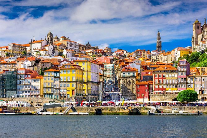 Arrival Transfer: Porto Airport OPO to Porto in Luxury Car - Pickup and Drop-off
