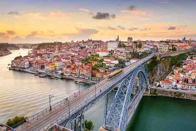 Arrival Transfer: Porto Airport OPO to Porto in Luxury Car - Booking Information