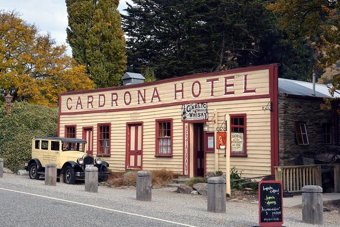 Arrowtown and Wanaka Highlights Tour From Queenstown - Itinerary and Activities