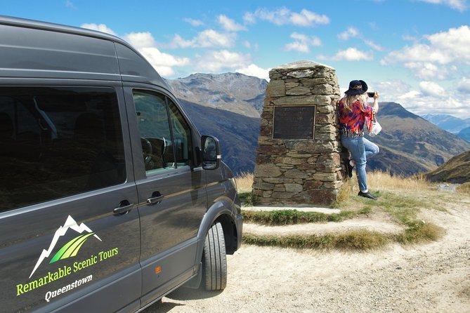 Arrowtown and Wanaka Highlights Tour From Queenstown - Exploring Arrowtowns Historic Main Street