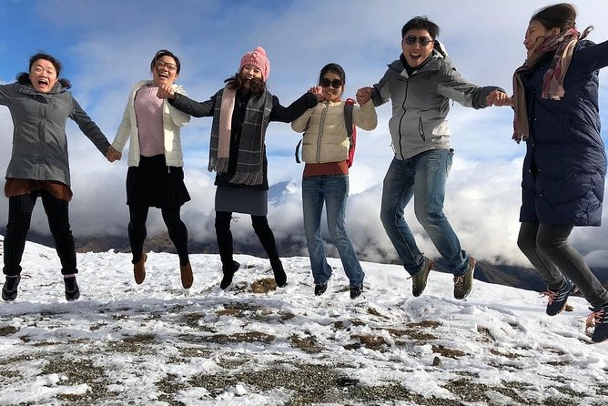 Arrowtown and Wanaka Highlights Tour From Queenstown - Wanakas Scenic Lake Path and Views