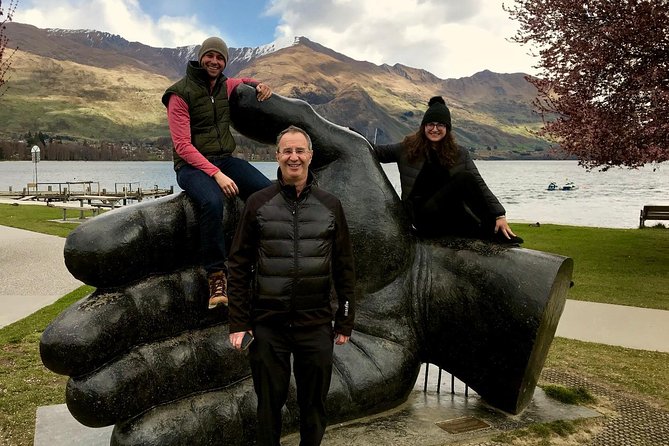 Arrowtown and Wanaka Highlights Tour From Queenstown - Refreshment at the Iconic Cadrona Hotel