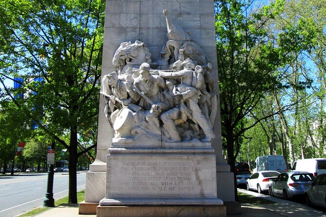 Art and Controversy: an Audio Tour of Philadelphias Most Infamous Art Scandals - Exploring Legends and Secrets