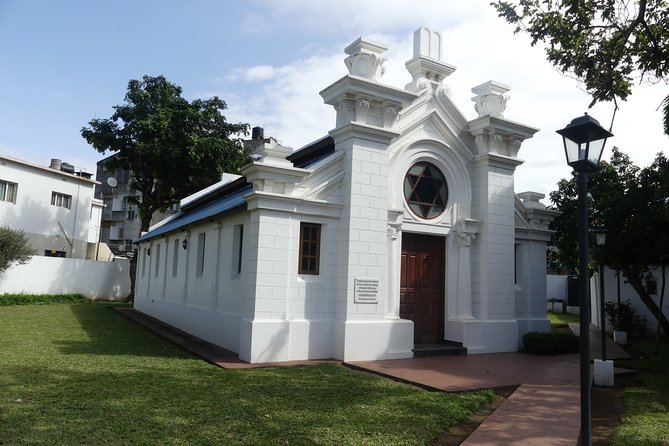 Art & Architecture Walking Tour - Additional Details