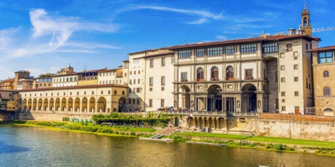 Art & History at Uffizi: Medici Influence & Terrace Views - Panoramic Terrace Café