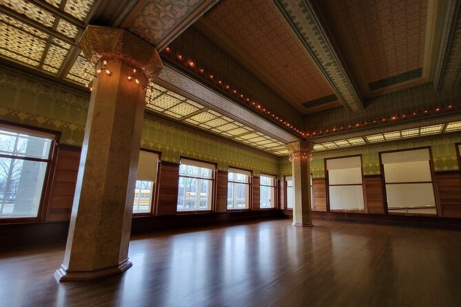 Art Institute of Chicago Private Expert Guided Tour - Museum Highlights