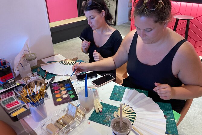 Art Japanese Fan Crafting Experience in Tokyo Asakusa - Group Size Limit