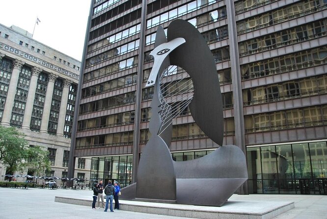 Art of a City Downtown Chicago - Exclusive Guided Walking Tour - Key Points