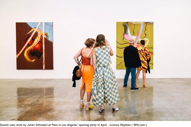 Art Openings in Los Angeles Saturday Night Private Tour by Aaron - Discovering Los Angeles