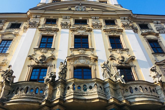 Art, Splendor, and Science - Wroclaw University Tour - Discovering the University Museum