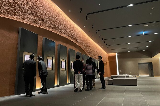 Art Tour & Cafe Time at the Airport Premium Hotel - Key Points