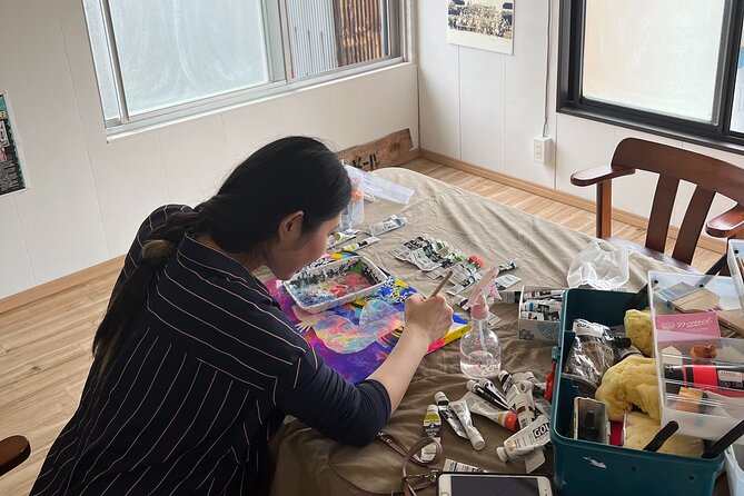 Art Workshop With a Local Painter in a Century-Old Japanese House - Meeting the Local Painter